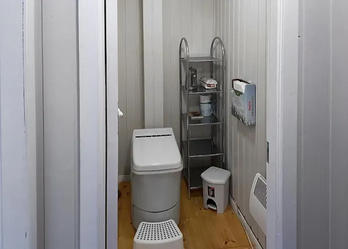 3 Bedroom Lovely In Aseral * Tjaldal